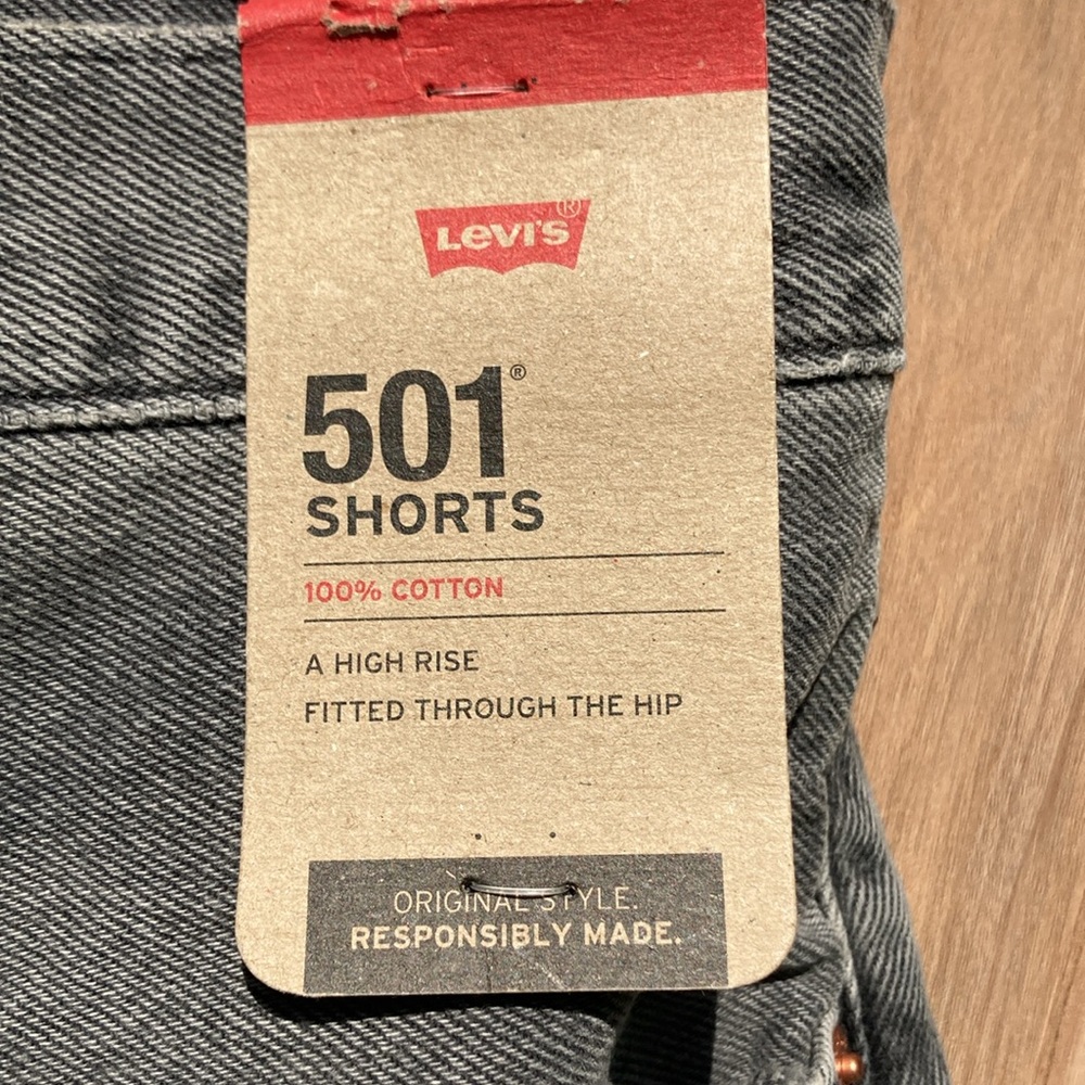 Levi’s 501 jean short distressed high rise 501 jean cotton denim cutoff size 31 - Picture 4 of 17